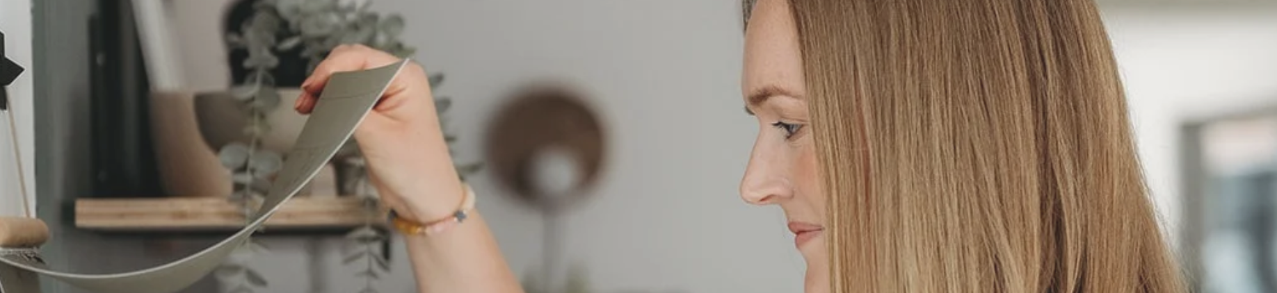 Emma Pott delivering short-term therapy in Surrey, helping clients achieve fast, sustainable change.